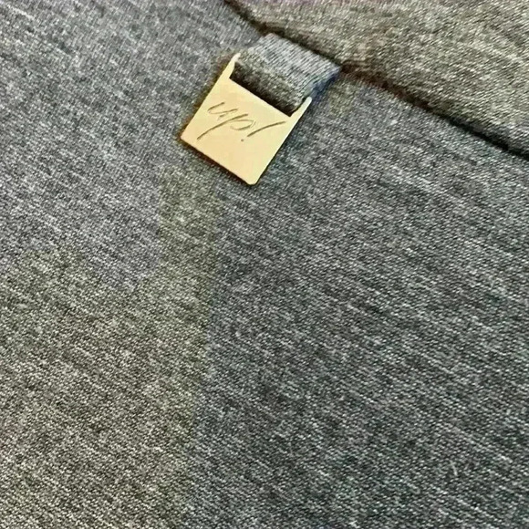 up! Gray Ponte Knit Basic Slimming Leggings - Picture 5 of 7